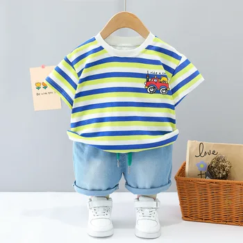 Летний костюм в корейском стиле для мальчика, Модные футболки с круглым вырезом и короткими рукавами в полоску с героями мультфильмов, топы и джинсовые шорты, комплект детской одежды