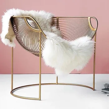 Мебель для гостиной Маленький Диван-кресло Nordic Single Iron Art Leisure Ленивый Креативный Выдалбливают Золотые вставки Webcelebrity Кресло