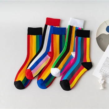 Новые мягкие хлопчатобумажные носки в радужную полоску, женская уличная одежда, спорт для скейтборда, контрастный цвет, повседневные Носки Sokken