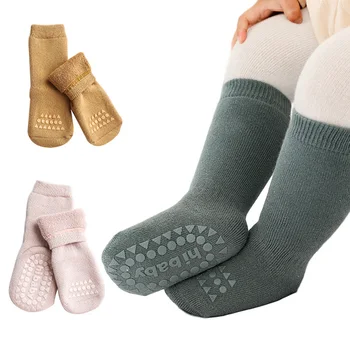 Утепленные детские носки, Детские носки в пол Для мальчиков и девочек, однотонные хлопковые теплые нескользящие хлопковые носки для новорожденных, Осень-зима